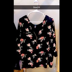 Rue21 floral blouse